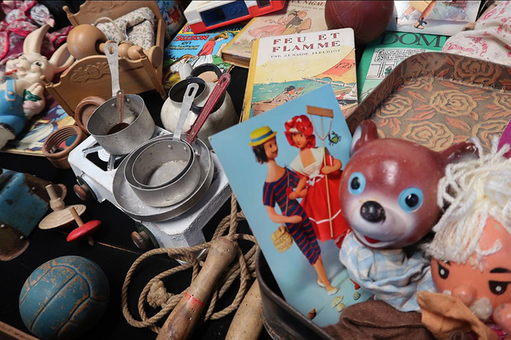 Affiche de Exposition/Diskouezadeg "Jeux, joujous, jouets : un objet, une histoire, une aventure"